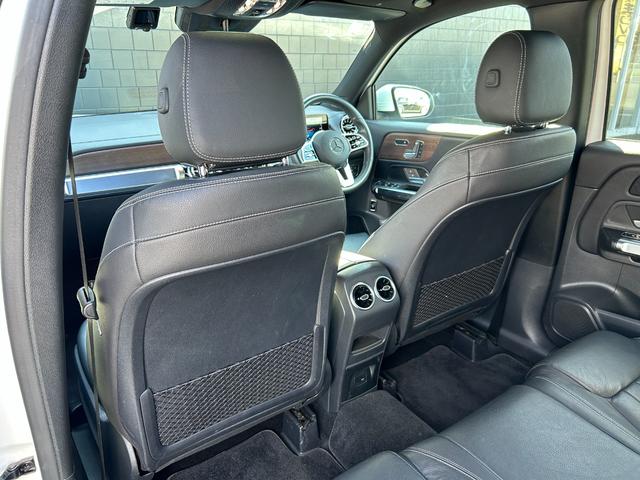 ＧＬＢ ＧＬＢ２００ｄ　４マチック　パノラマサンルーフ　レザーエクスクルーシブＰＫＧ　アドバンスドＰＫＧ　ＡＣＣ　純正ナビ　６４色アンビエントライト　ＨＵＤ　シートヒーター　レーンキープ　純正１７インチアルミホイール　ＬＥＤヘッドライト（40枚目）