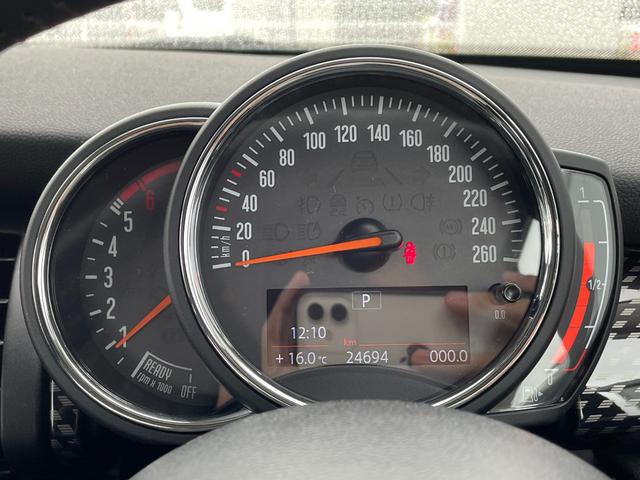 ＭＩＮＩ クーパーＳＤ　ＡＣＣ　純正ナビ　バックカメラ　コンフォートアクセス　インテリジェントセーフティー　コンフォートアクセス　アンビエントライト　純正１７インチアルミホイール　パークアシスト　ミラーＥＴＣ　ＬＥＤランプ（11枚目）