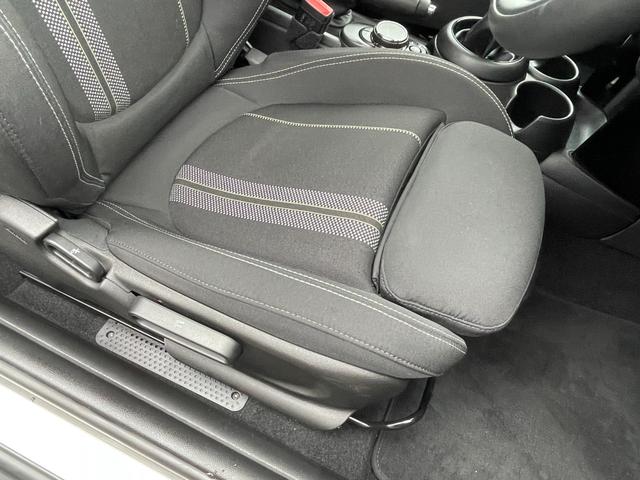 ＭＩＮＩ クーパーＳＤ　ＡＣＣ　純正ナビ　バックカメラ　コンフォートアクセス　インテリジェントセーフティー　コンフォートアクセス　アンビエントライト　純正１７インチアルミホイール　パークアシスト　ミラーＥＴＣ　ＬＥＤランプ（28枚目）