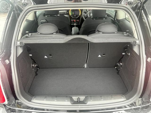 ＭＩＮＩ クーパーＳＤ　ＡＣＣ　純正ナビ　バックカメラ　コンフォートアクセス　インテリジェントセーフティー　コンフォートアクセス　アンビエントライト　純正１７インチアルミホイール　パークアシスト　ミラーＥＴＣ　ＬＥＤランプ（34枚目）