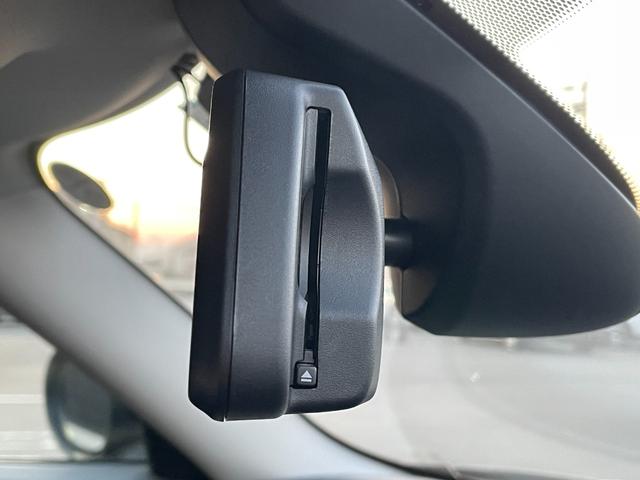 MINI クーパーD クラブマン ペッパーPKG ACC 純正ナビ バックカメラ コンフォートアクセス OP純正17インチアルミホイール PDC アンビエントライト インテリジェントセーフティ パークアシスト ミラーETC(23枚目)