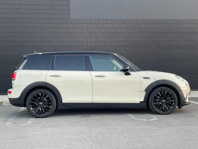 MINI クーパーD クラブマン ペッパーPKG ACC 純正ナビ バックカメラ コンフォートアクセス OP純正17インチアルミホイール PDC アンビエントライト インテリジェントセーフティ パークアシスト ミラーETC(42枚目)