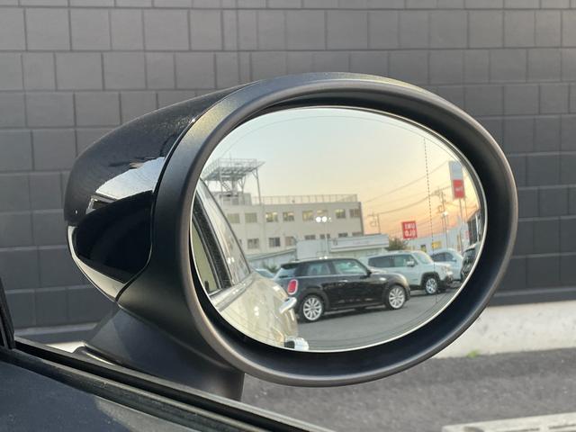 MINI クーパーD クラブマン ペッパーPKG ACC 純正ナビ バックカメラ コンフォートアクセス OP純正17インチアルミホイール PDC アンビエントライト インテリジェントセーフティ パークアシスト ミラーETC(50枚目)