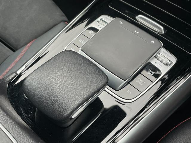 Bクラス B200d AMGライン 黒ハーフレザーシート HUD ナビゲーションPKG アドバンスドPKG レーダーセーフティPKG 360度カメラ フルセグTV ドラレコ パワーシート シートヒーター パワーシート  ETC(11枚目)