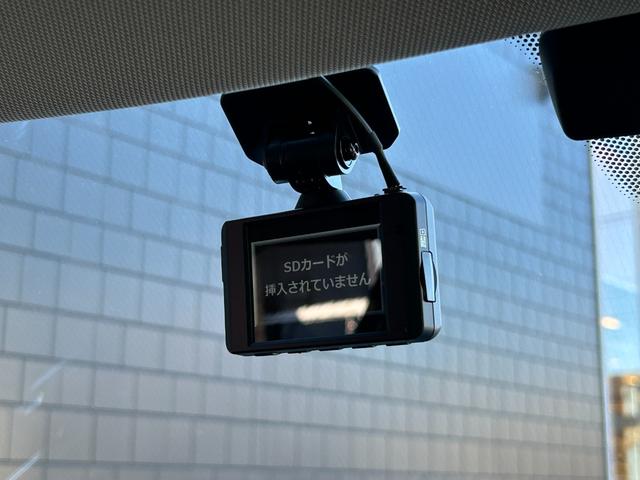 MINI クーパーD クロスオーバー 茶革シート ペッパーPKG オートクルーズコントロール 純正ナビ シートヒーター アンビエントライト パワーシート パワーバックドア ドライブレコーダー ミラーETC OP純正19インチアルミホイール(18枚目)