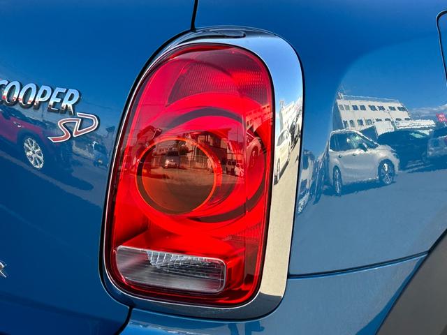 MINI クーパーD クロスオーバー 茶革シート ペッパーPKG オートクルーズコントロール 純正ナビ シートヒーター アンビエントライト パワーシート パワーバックドア ドライブレコーダー ミラーETC OP純正19インチアルミホイール(42枚目)