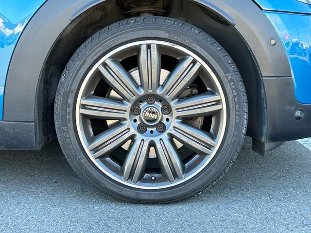 MINI クーパーD クロスオーバー 茶革シート ペッパーPKG オートクルーズコントロール 純正ナビ シートヒーター アンビエントライト パワーシート パワーバックドア ドライブレコーダー ミラーETC OP純正19インチアルミホイール(43枚目)