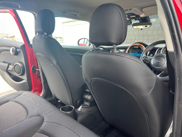 MINI クーパー 純正ナビ パークセンサー バックカメラ ドライブレコーダー ETC コンフォートアクセス アンビエントライト パークアシスト 純正18インチアルミホイール LEDヘッドライト(29枚目)