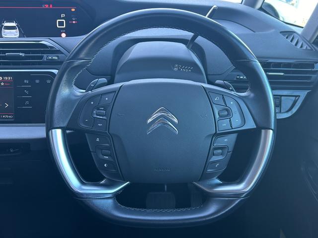グランドC4 ピカソ シャイン ブルーHDi 純正ナビ ACC Apple Car Play バックカメラ レーンキープアシスト インテリジェントハイビーム ブラインドスポットモニター パーキングセンサー ドライブレコーダー ETC 3列シート(5枚目)
