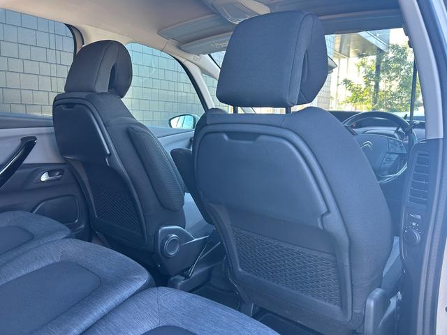 グランドC4 ピカソ シャイン ブルーHDi 純正ナビ ACC Apple Car Play バックカメラ レーンキープアシスト インテリジェントハイビーム ブラインドスポットモニター パーキングセンサー ドライブレコーダー ETC 3列シート(27枚目)