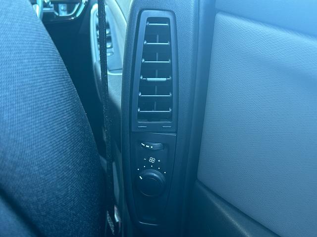 グランドC4 ピカソ シャイン ブルーHDi 純正ナビ ACC Apple Car Play バックカメラ レーンキープアシスト インテリジェントハイビーム ブラインドスポットモニター パーキングセンサー ドライブレコーダー ETC 3列シート(30枚目)