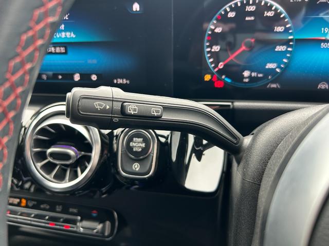 ＧＬＡクラス ＧＬＡ２００ｄ　４マチック　ＡＭＧライン　ワンオーナー　黒半革シート　ＡＣＣ　純正ナビ　レーダーセーフティーＰＫＧ　ナビゲーションＰＫＧ　アンビエントライト　全周囲カメラ　レーンチェンジアシスト　ブラインドスポットモニター　前席シートヒータ（8枚目）