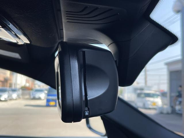 スペシャルカー選びは、ＬＩＢＥＲＡＬＡのコーディネーターにお任せ下さい。優れた専門知識を持つコーディネーターがどんなご要望にもお応えします。主役はあなた、なのですから。