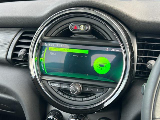 ＭＩＮＩ クーパーＤ　純正ナビ　ペッパーＰＫＧ　インテリジェントセーフティ　ヘッドアップディスプレイ　アンビエントライト　バックカメラ　パーキングアシスト　コンフォートアクセス　ＬＥＤヘッドライト（15枚目）