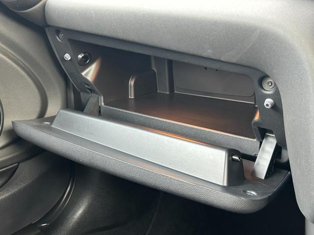 ＭＩＮＩ クーパーＤ　純正ナビ　ペッパーＰＫＧ　インテリジェントセーフティ　ヘッドアップディスプレイ　アンビエントライト　バックカメラ　パーキングアシスト　コンフォートアクセス　ＬＥＤヘッドライト（20枚目）