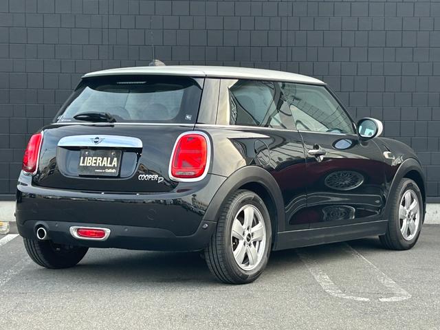 ＭＩＮＩ クーパーＤ　純正ナビ　ペッパーＰＫＧ　インテリジェントセーフティ　ヘッドアップディスプレイ　アンビエントライト　バックカメラ　パーキングアシスト　コンフォートアクセス　ＬＥＤヘッドライト（35枚目）