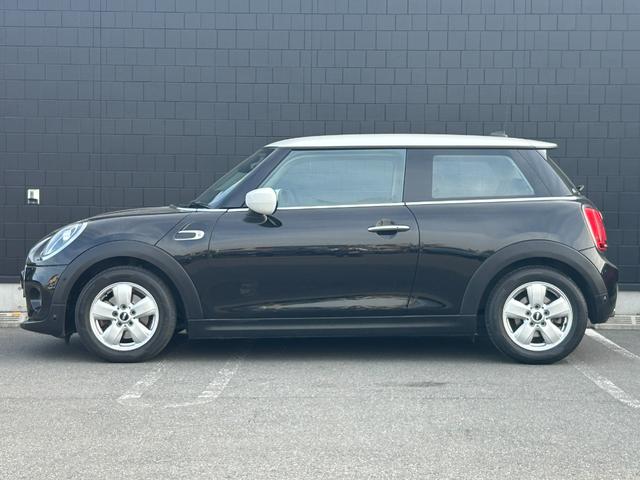 ＭＩＮＩ クーパーＤ　純正ナビ　ペッパーＰＫＧ　インテリジェントセーフティ　ヘッドアップディスプレイ　アンビエントライト　バックカメラ　パーキングアシスト　コンフォートアクセス　ＬＥＤヘッドライト（38枚目）