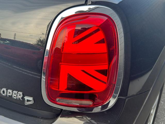 ＭＩＮＩ クーパーＤ　純正ナビ　ペッパーＰＫＧ　インテリジェントセーフティ　ヘッドアップディスプレイ　アンビエントライト　バックカメラ　パーキングアシスト　コンフォートアクセス　ＬＥＤヘッドライト（42枚目）