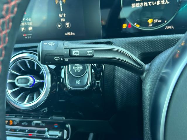 ご来店が難しいお客様でもご安心下さい、店頭在庫でしたらテレビ電話などを使いお車の詳細をご説明させて頂く事も可能でございます。当店スタッフが真心込めてご対応させて頂きます。