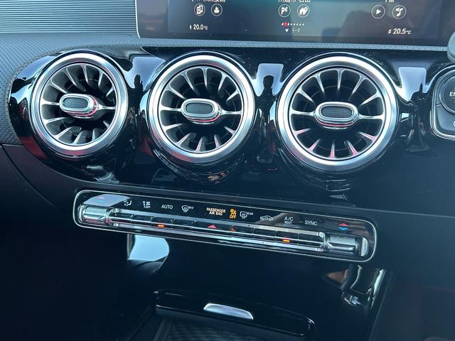 国内最大級の輸入車在庫を全国のＬＩＢＥＲＡＬＡ店舗にて在庫展示しております。落ち着いた商談スペースにて、お気に入りの１台をごゆっくりお選び下さい。