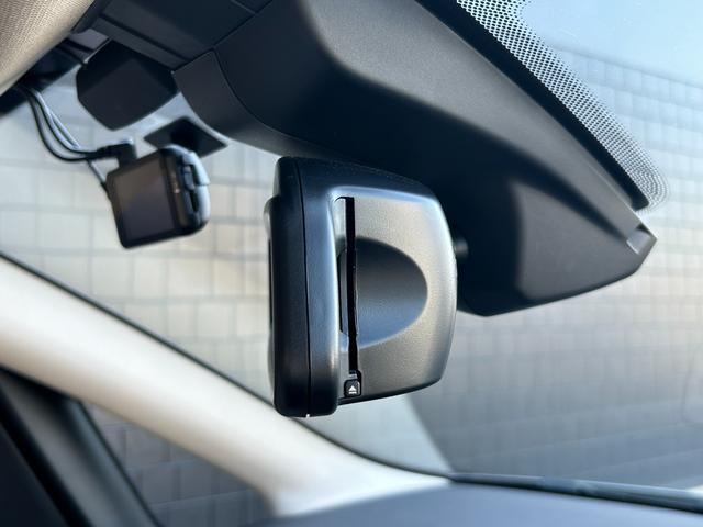 ２シリーズ ２１８ｄアクティブツアラー　ラグジュアリー　ワンオーナー　白革シート　純正ナビ　アンビエントライト　コンフォートアクセス　パワーシート　シートヒーター　パワーバックドア　バックカメラ　前後ドライブレコーダー　純正１６インチアルミホイール（23枚目）