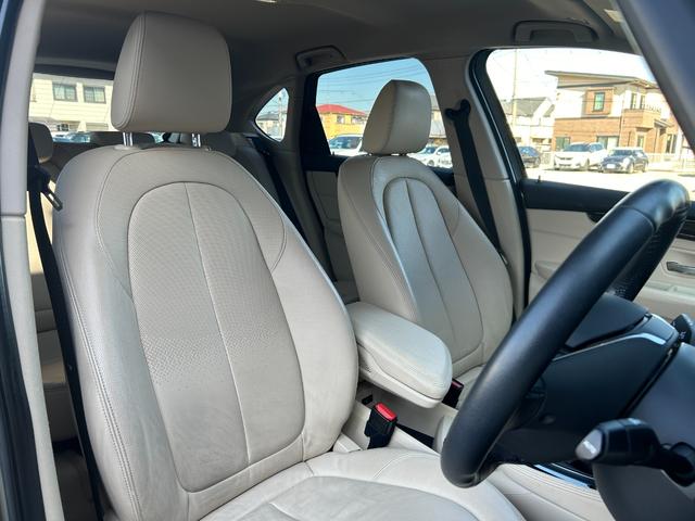 ２シリーズ ２１８ｄアクティブツアラー　ラグジュアリー　ワンオーナー　白革シート　純正ナビ　アンビエントライト　コンフォートアクセス　パワーシート　シートヒーター　パワーバックドア　バックカメラ　前後ドライブレコーダー　純正１６インチアルミホイール（28枚目）