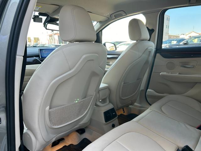 ２シリーズ ２１８ｄアクティブツアラー　ラグジュアリー　ワンオーナー　白革シート　純正ナビ　アンビエントライト　コンフォートアクセス　パワーシート　シートヒーター　パワーバックドア　バックカメラ　前後ドライブレコーダー　純正１６インチアルミホイール（36枚目）