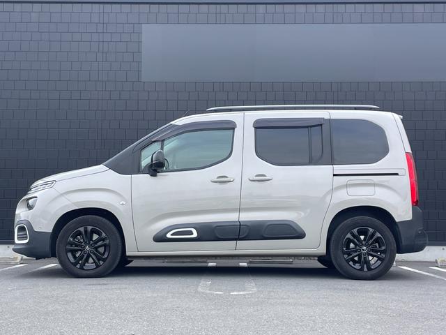 ベルランゴ シャイン　１オーナー　ガラスルーフ　純正ディスプレイオーディオ　ＡｐｐｌｅＣａｒＰｌａｙ　バックカメラ　サイドカメラ　ＡＣＣ　ＢＳＭ　ＥＴＣ　ドライブレコーダー（45枚目）