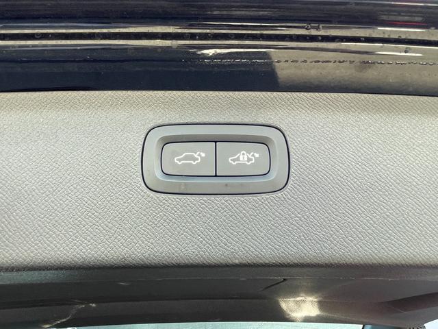 ＸＣ９０ Ｔ５　ＡＷＤ　ノルディックエディション　１５０台限定　サンルーフ　ｈａｒｍａｎ／ｋａｒｄｏｎ　ＨＵＤ　茶革シート　ナビ　３６０度カメラ　ＴＶ　純正２０インチアルミ　ＡＣＣ　パワーバックドア　シートヒーター　パワーシート　ＥＴＣ　ドラレコ（36枚目）