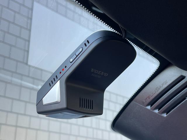 ＸＣ９０ Ｔ５　ＡＷＤ　ノルディックエディション　１５０台限定　サンルーフ　ｈａｒｍａｎ／ｋａｒｄｏｎ　ＨＵＤ　茶革シート　ナビ　３６０度カメラ　ＴＶ　純正２０インチアルミ　ＡＣＣ　パワーバックドア　シートヒーター　パワーシート　ＥＴＣ　ドラレコ（42枚目）