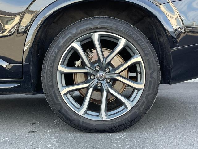 ＸＣ９０ Ｔ５　ＡＷＤ　ノルディックエディション　１５０台限定　サンルーフ　ｈａｒｍａｎ／ｋａｒｄｏｎ　ＨＵＤ　茶革シート　ナビ　３６０度カメラ　ＴＶ　純正２０インチアルミ　ＡＣＣ　パワーバックドア　シートヒーター　パワーシート　ＥＴＣ　ドラレコ（51枚目）