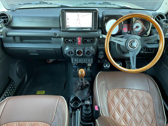 ジムニー ＸＬ　社外ステアリング　ルーフラッピング　シートカバー　社外ナビ　　フルセグＴＶ　シートヒーター　　ドライブレコーダー　ＥＴＣ（3枚目）