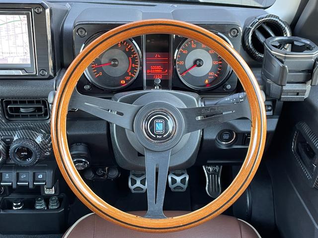 ジムニー ＸＬ　社外ステアリング　ルーフラッピング　シートカバー　社外ナビ　　フルセグＴＶ　シートヒーター　　ドライブレコーダー　ＥＴＣ（4枚目）