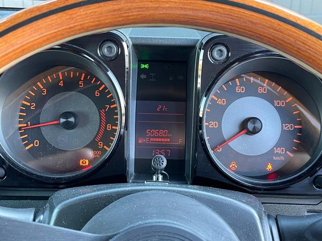 ジムニー ＸＬ　社外ステアリング　ルーフラッピング　シートカバー　社外ナビ　　フルセグＴＶ　シートヒーター　　ドライブレコーダー　ＥＴＣ（5枚目）