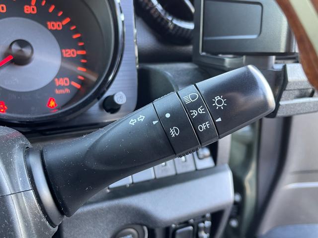 ジムニー ＸＬ　社外ステアリング　ルーフラッピング　シートカバー　社外ナビ　　フルセグＴＶ　シートヒーター　　ドライブレコーダー　ＥＴＣ（7枚目）