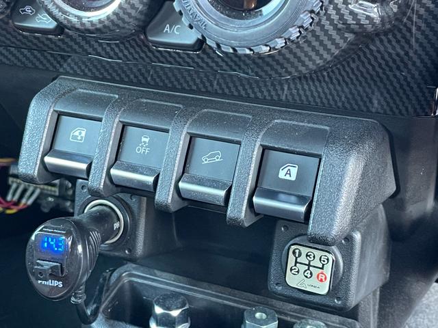 ジムニー ＸＬ　社外ステアリング　ルーフラッピング　シートカバー　社外ナビ　　フルセグＴＶ　シートヒーター　　ドライブレコーダー　ＥＴＣ（11枚目）