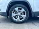 納車日より最長10年間の保証をご用意致しました。(メーカーや年式等の諸条件がございます)輸入車が初めてのお客様、アフターがご心配なお客様にもより安心していただけますよう、ご用意致しました。