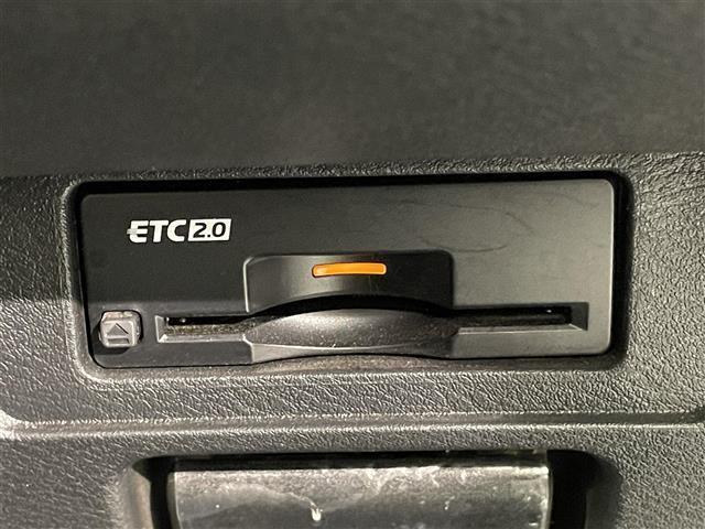 X ニッサンコネクト9インチナビ プロパイロット デジタルインナーミラー 衝突軽減ブレーキ 置くだけ充電 BSM ドライブレコーダー コーナーセンサー ビルトインETC2.0 全方位カメラ LEDライト(10枚目)