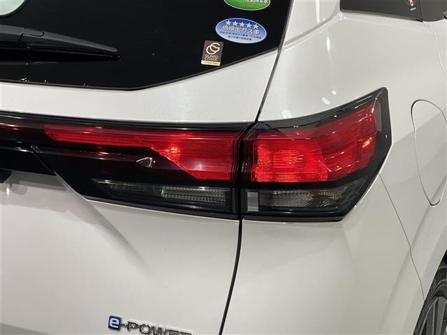 X ニッサンコネクト9インチナビ プロパイロット デジタルインナーミラー 衝突軽減ブレーキ 置くだけ充電 BSM ドライブレコーダー コーナーセンサー ビルトインETC2.0 全方位カメラ LEDライト(24枚目)