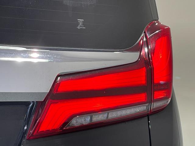 アルファード ２．５Ｓ　Ｃパッケージ　純正９インチディスプレイナビ　ＪＢＬサウンド　ツインムーンルーフ　純正エアロ　寒冷地仕様　アラウンドビューモニター　ＡＣ１００Ｖ　ＣＤ・ＤＶＤデッキ　セーフティセンス　パーキングアシスト　三眼ＬＥＤ（78枚目）