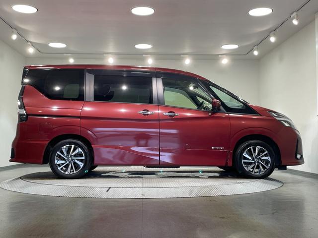 セレナ ｅ－パワー　ハイウェイスターＶ　純正１０インチナビ　アラウンドビュモニター　プロパイロット　衝突軽減ブレーキ　両側パワースライドドア　ビルトインＥＴＣ　ブランドスポットモニター　ドライブレコーダー　ＬＥＤヘッドライト　スマートキー（76枚目）