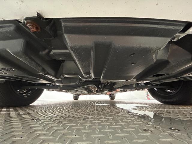 アクア Ｇ　純正ナビ　衝突軽減ブレーキ　車線逸脱警報　クルーズコントロール　バックカメラ　アクセサリーソケット　オートハイビーム　電動格納ミラー　ＩＳＯＦＩＸ　純正フロアマット　スマートキー　ハイブリッド車（77枚目）