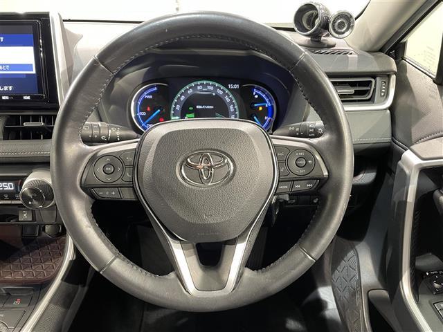 ＲＡＶ４ ハイブリッドＧ　純正ナビ　衝突軽減ブレーキ　レーダークルーズコントロール　ビルトインＥＴＣ２．０　シートヒーター　ＬＥＤヘッドライト　バックカメラ　ドライブレコーダー　フルセグＴＶ　Ｂｌｕｅｔｏｏｔｈ　スマートキー（11枚目）