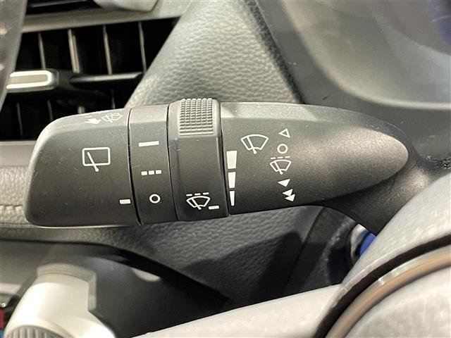 ＲＡＶ４ ハイブリッドＧ　純正ナビ　衝突軽減ブレーキ　レーダークルーズコントロール　ビルトインＥＴＣ２．０　シートヒーター　ＬＥＤヘッドライト　バックカメラ　ドライブレコーダー　フルセグＴＶ　Ｂｌｕｅｔｏｏｔｈ　スマートキー（20枚目）
