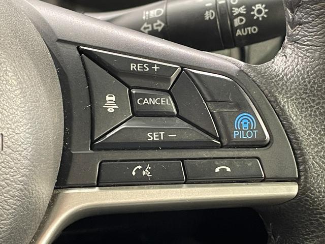 セレナ ハイウェイスター　Ｖ　純正１０インチナビ　フリップダウンモニター　プロパイロット　衝突軽減ブレーキ　両側電動スライドドア　アラウンドビューモニター　ＬＥＤヘッドライト　ＥＴＣ　ドライブレコーダー　ブラインドスポットモニター（18枚目）