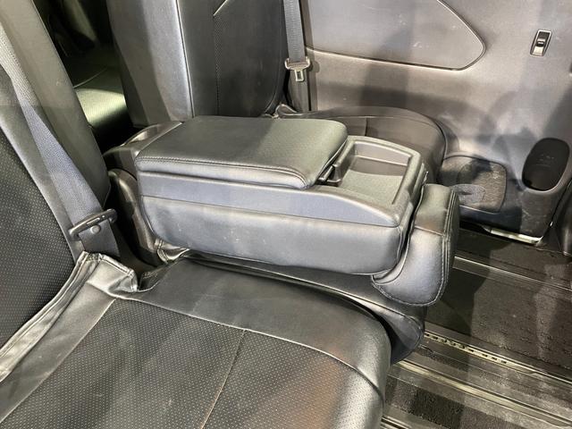 セレナ ハイウェイスター　Ｖ　純正１０インチナビ　フリップダウンモニター　プロパイロット　衝突軽減ブレーキ　両側電動スライドドア　アラウンドビューモニター　ＬＥＤヘッドライト　ＥＴＣ　ドライブレコーダー　ブラインドスポットモニター（40枚目）