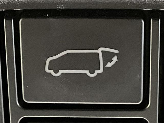 ヴェルファイア ２．５Ｚ　Ｇエディション　純正９インチナビ　フリップダウンモニター　ＡＣ１００Ｖ　両側電動スライドドア　レーダークルーズコントロール　ＥＴＣ２．０　シートヒーター　エアーシート　ＬＥＤ　バックカメラ　ステアリングヒーター（8枚目）