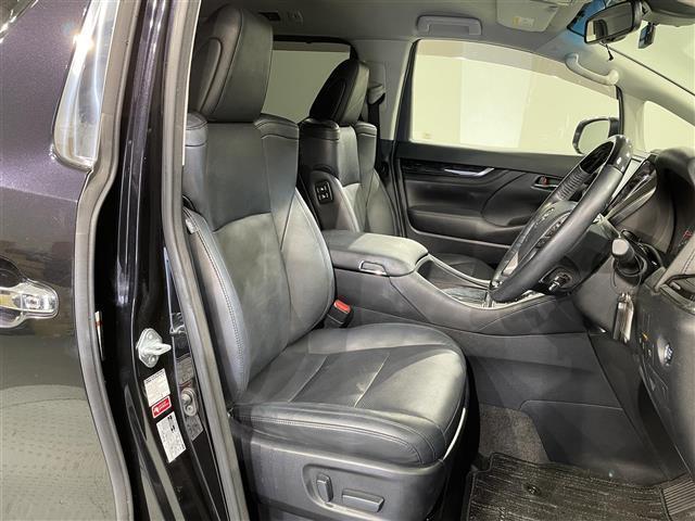 ヴェルファイア ２．５Ｚ　Ｇエディション　純正９インチナビ　フリップダウンモニター　ＡＣ１００Ｖ　両側電動スライドドア　レーダークルーズコントロール　ＥＴＣ２．０　シートヒーター　エアーシート　ＬＥＤ　バックカメラ　ステアリングヒーター（15枚目）