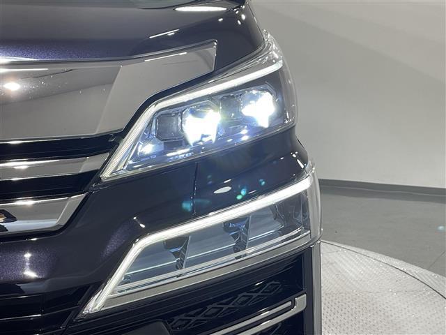 ヴェルファイア ２．５Ｚ　Ｇエディション　純正９インチナビ　フリップダウンモニター　ＡＣ１００Ｖ　両側電動スライドドア　レーダークルーズコントロール　ＥＴＣ２．０　シートヒーター　エアーシート　ＬＥＤ　バックカメラ　ステアリングヒーター（19枚目）