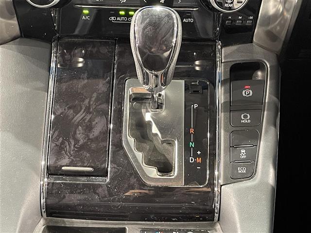 ヴェルファイア ２．５Ｚ　Ｇエディション　純正９インチナビ　フリップダウンモニター　ＡＣ１００Ｖ　両側電動スライドドア　レーダークルーズコントロール　ＥＴＣ２．０　シートヒーター　エアーシート　ＬＥＤ　バックカメラ　ステアリングヒーター（33枚目）